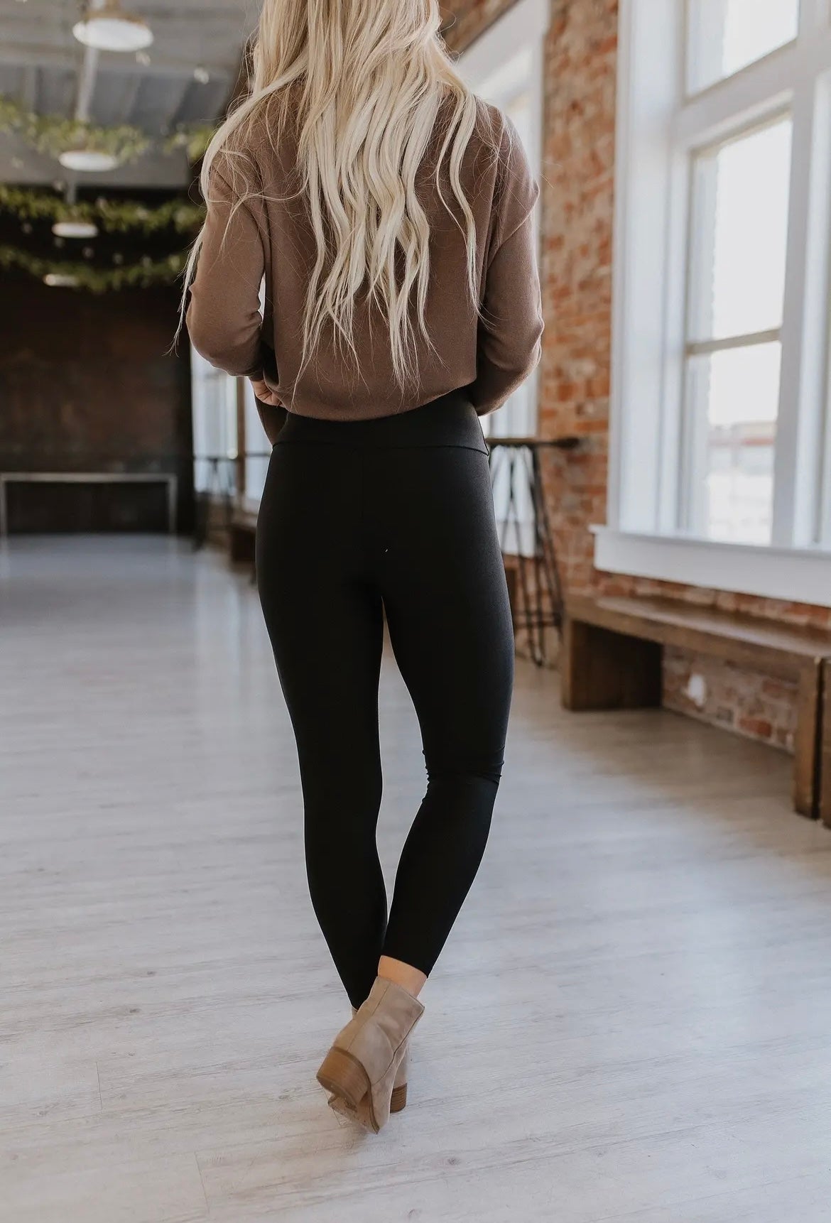 Brandy Black Leggings