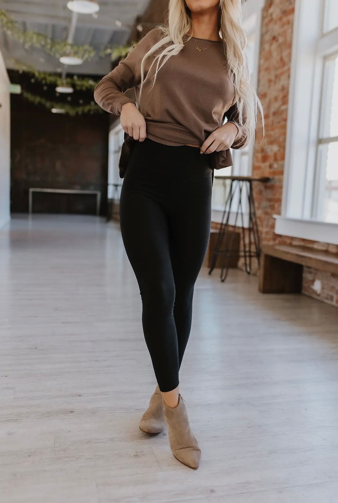 Brandy Black Leggings